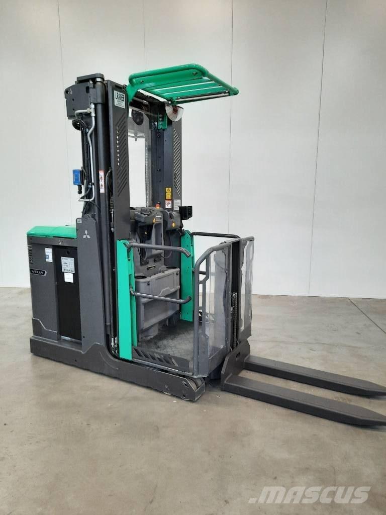 Mitsubishi OPBM10P Recogepedidos de gran altura