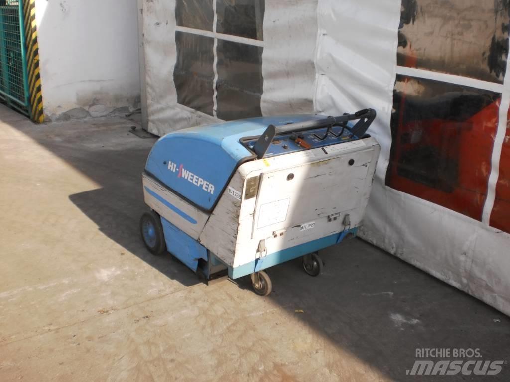 Toyota 4QBW9     V-1769 Jardinería - Otros