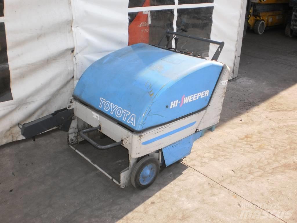 Toyota 4QBW9     V-1769 Jardinería - Otros