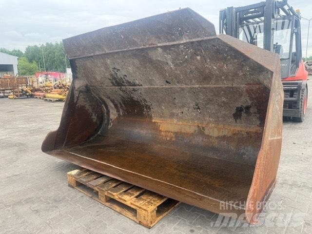 Liebherr L 541 Cucharones