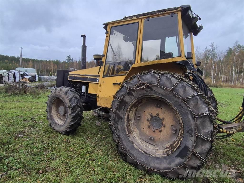 Valtra 715M Tractores