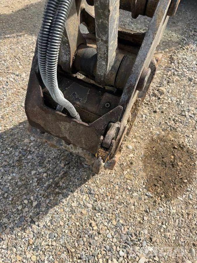 Mecalac 6MCR Excavadoras especiales