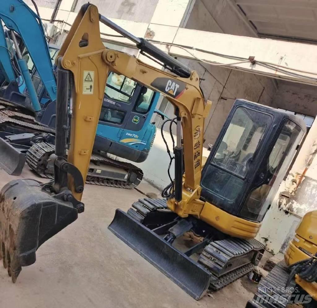 CAT 303 CR Mini excavadoras < 7t