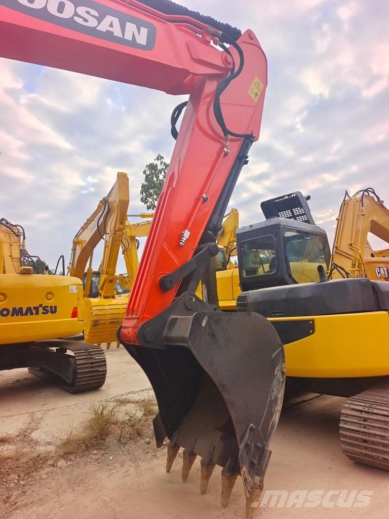 Doosan DX225LC-9C Excavadoras de cadenas