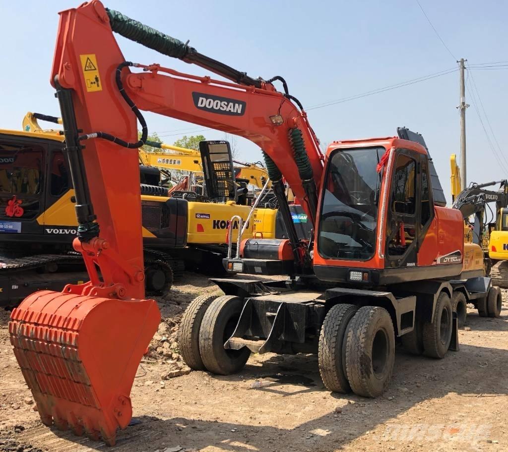 Doosan DX150W Excavadoras de ruedas