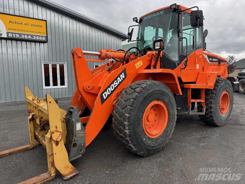 Doosan DL220-5 Cargadoras sobre ruedas