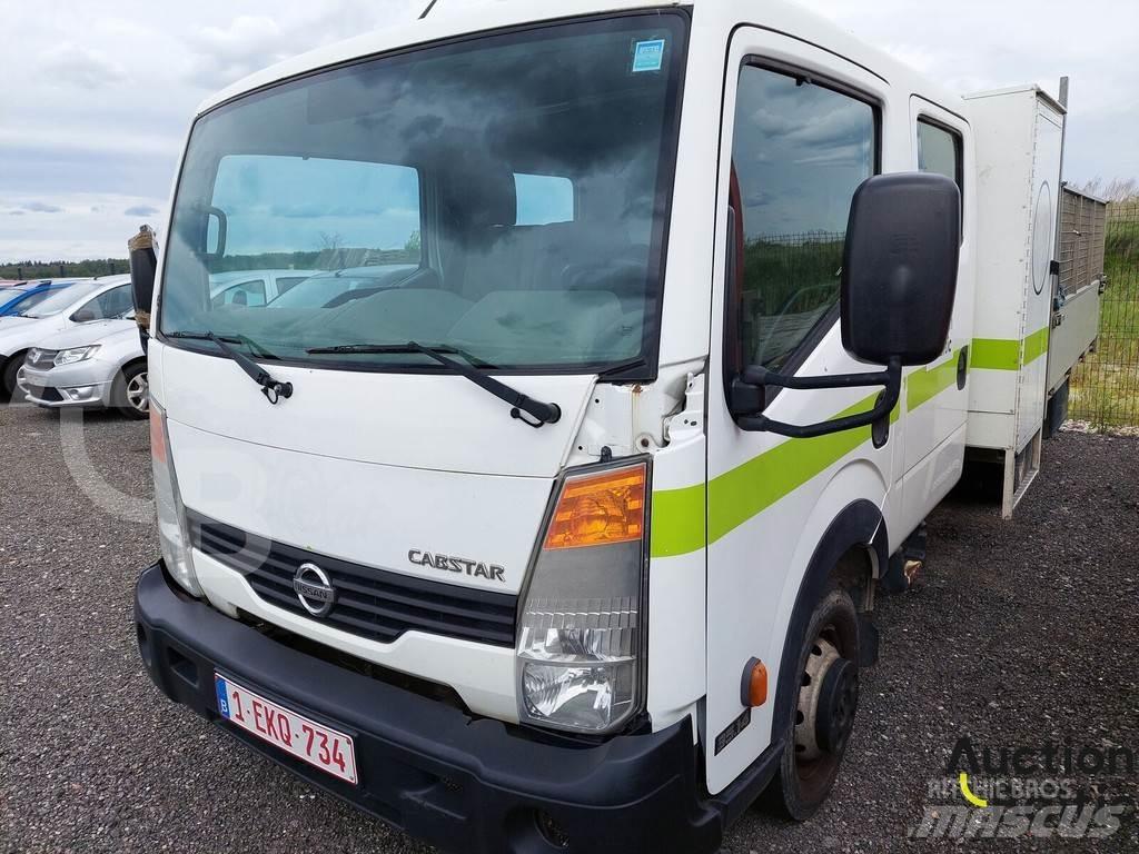 Nissan Cabstar Furgonetas caja abierta