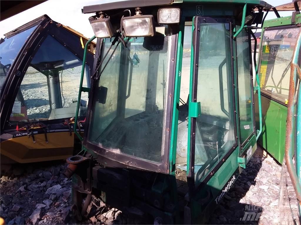 Timberjack 1110 Cabinas e interior
