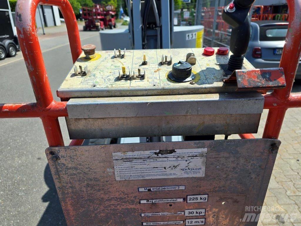 SkyJack SJKB 33 N Plataforma de trabajo articulada