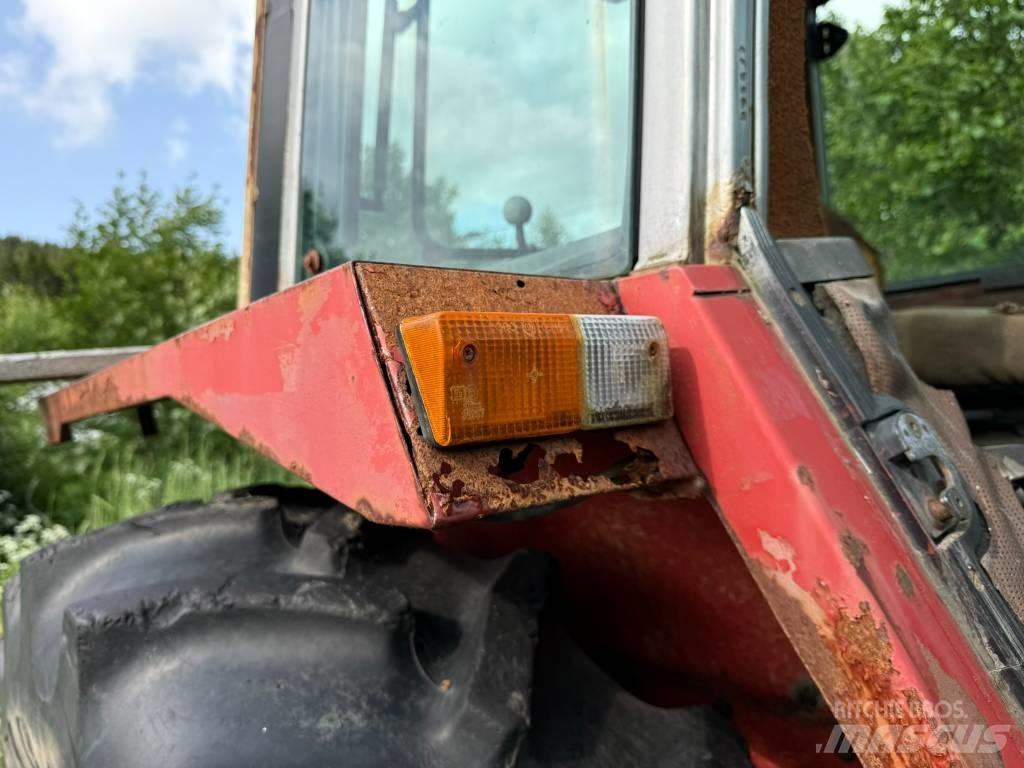 Massey Ferguson 675 Tractores