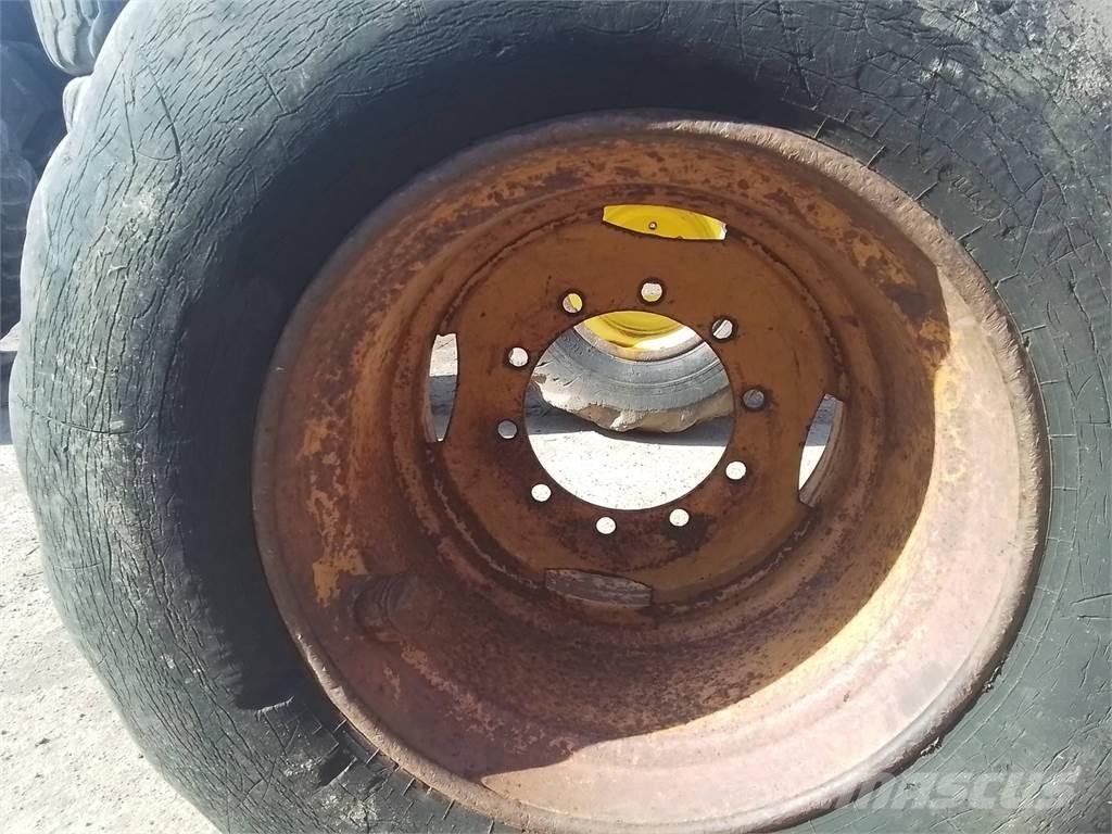 Ösa 250 20x26,5 Neumáticos, ruedas y llantas