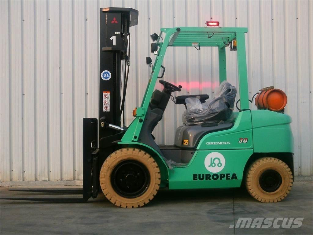 Mitsubishi FG30NTD Carretillas LPG