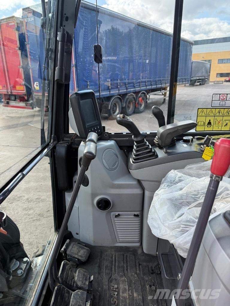Doosan DX27Z-7 Mini excavadoras < 7t