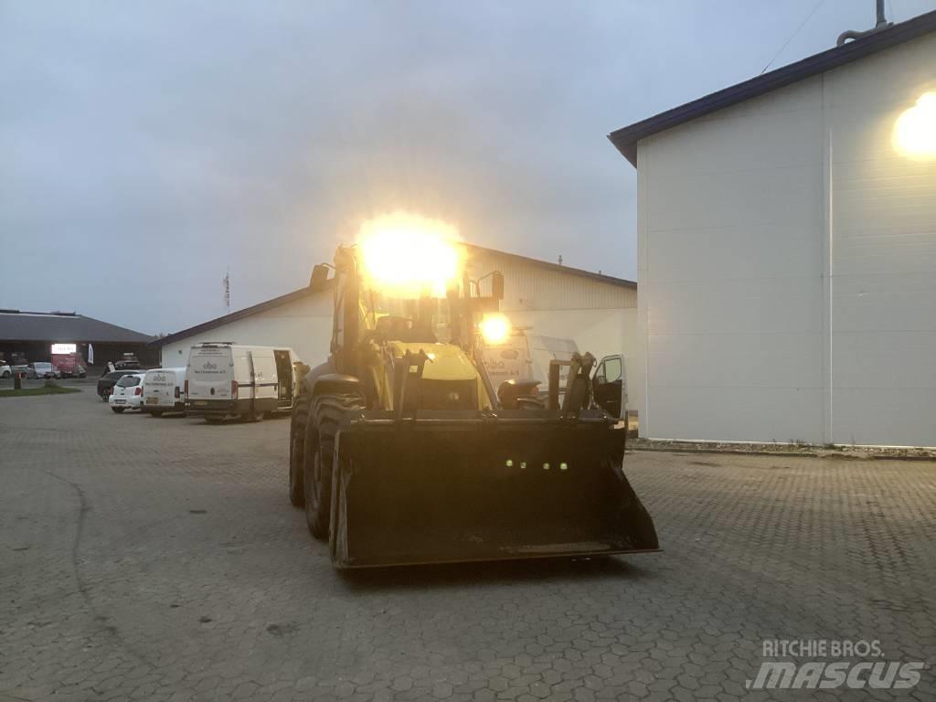 New Holland B 115 C Retrocargadoras