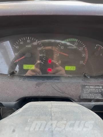 Novas 350Q-S Plataformas sobre camión