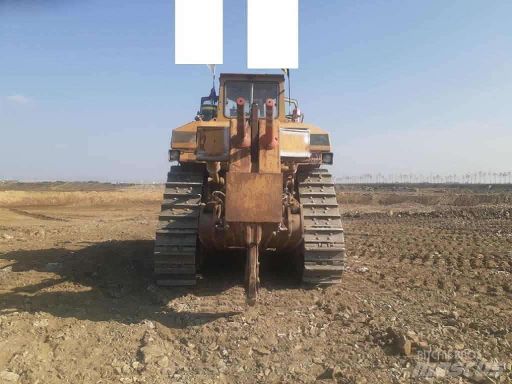 CAT D 9 N Buldozer sobre oruga