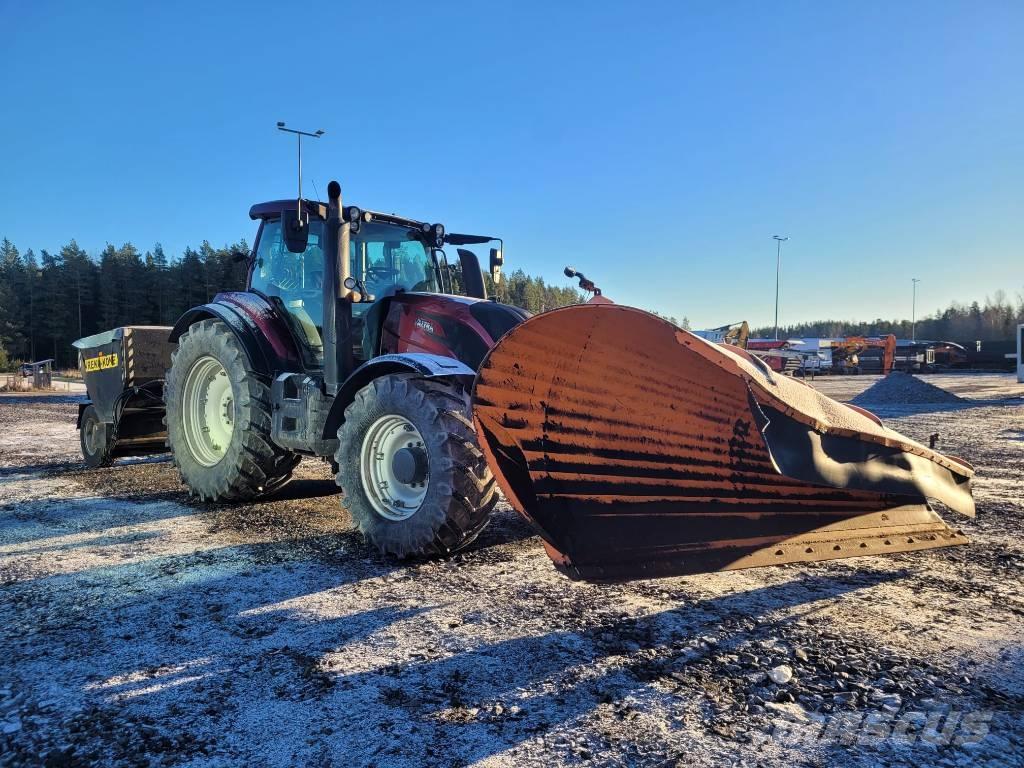 Valtra T 174 E Tractores