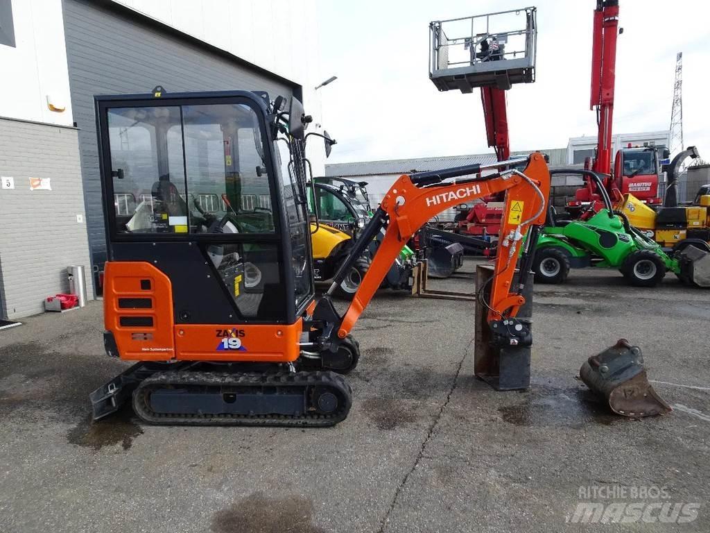 Hitachi ZX19-6CR Mini excavadoras < 7t