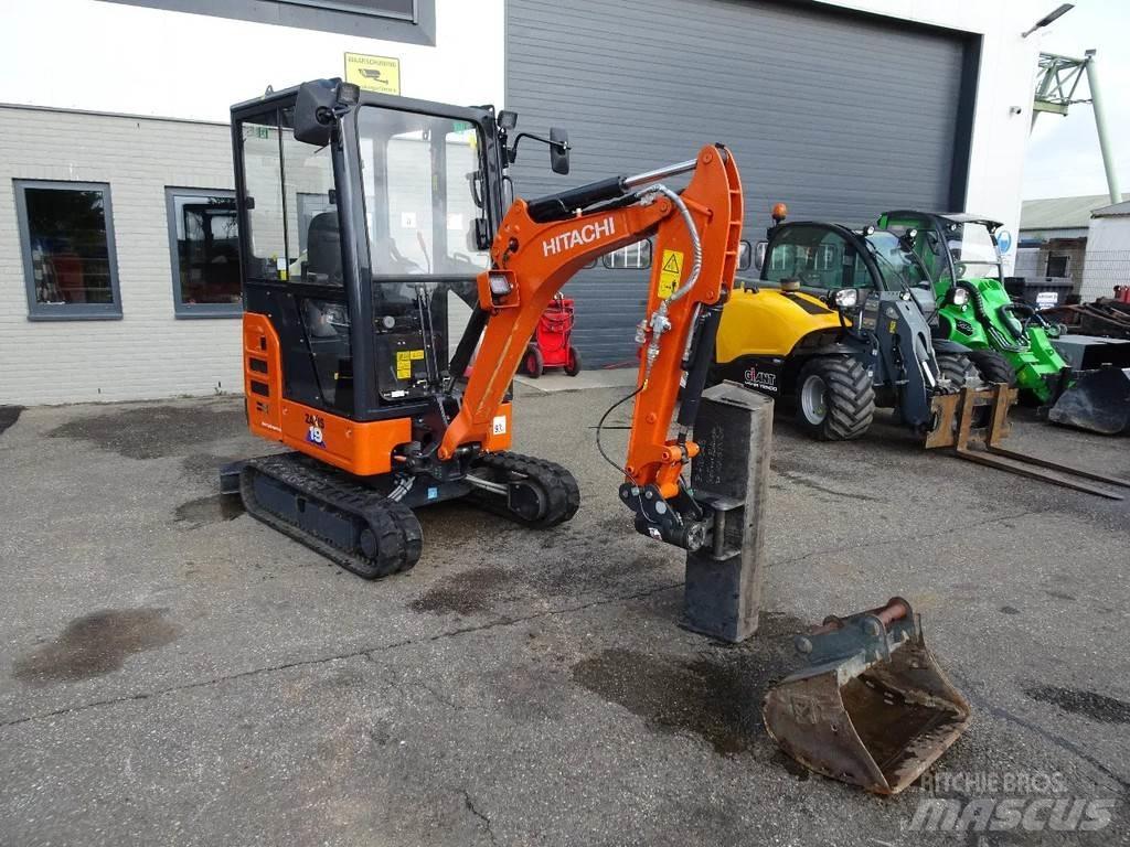 Hitachi ZX19-6CR Mini excavadoras < 7t