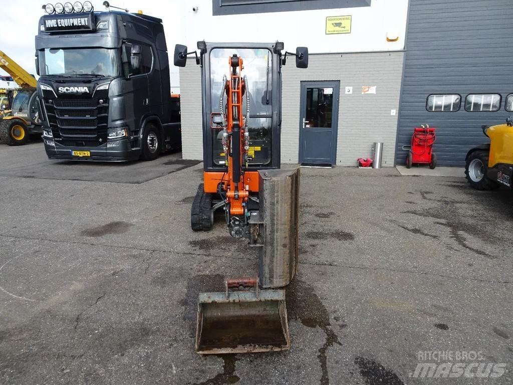 Hitachi ZX19-6CR Mini excavadoras < 7t