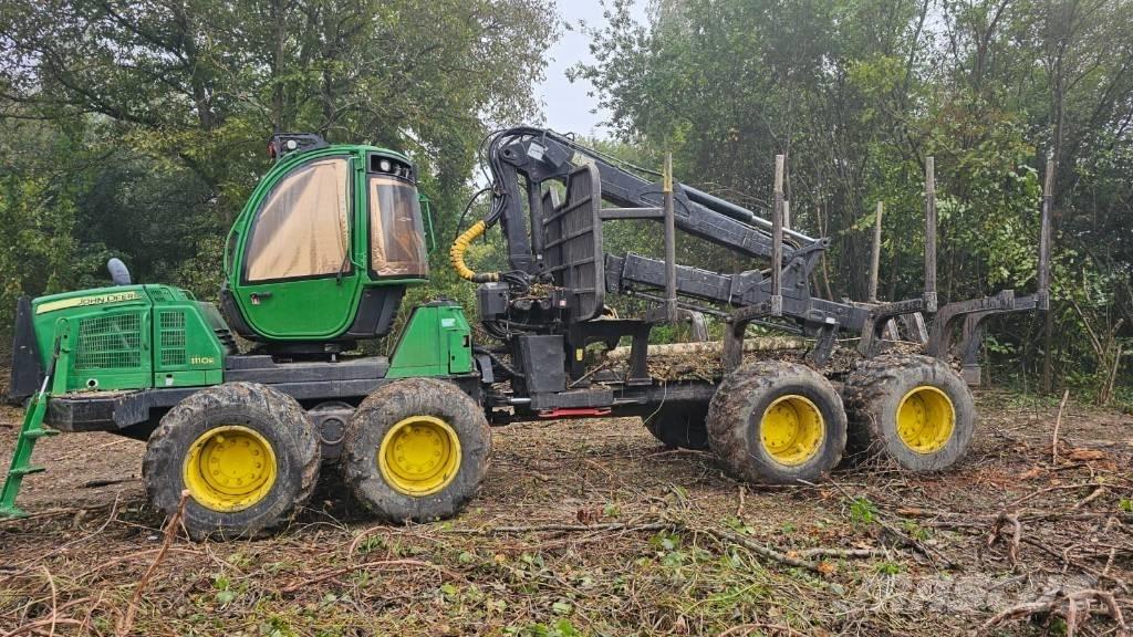 John Deere 1110 E Autocargadoras