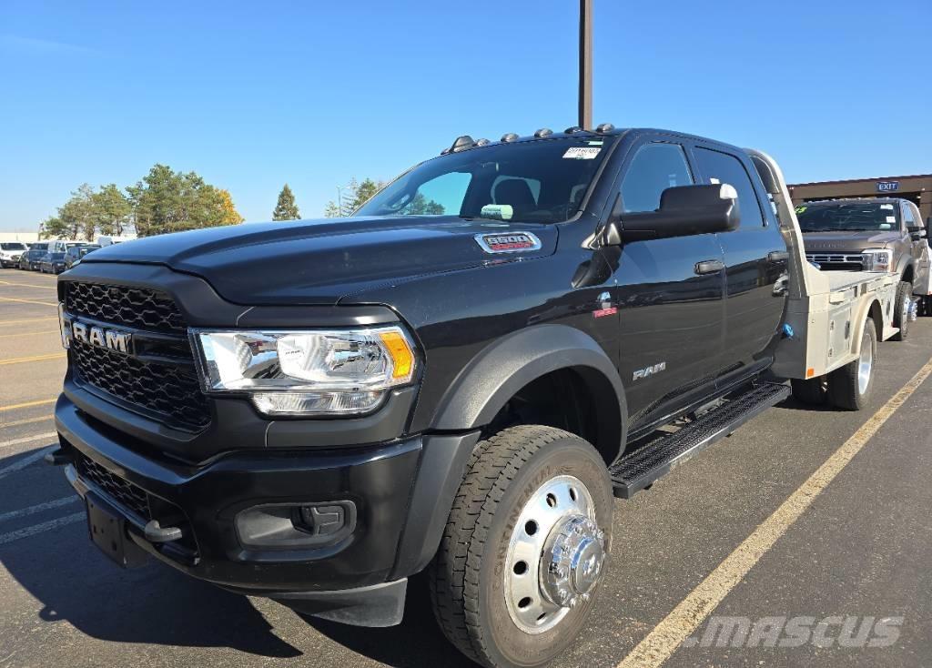 RAM 5500 TRADESMAN Camiones plataforma