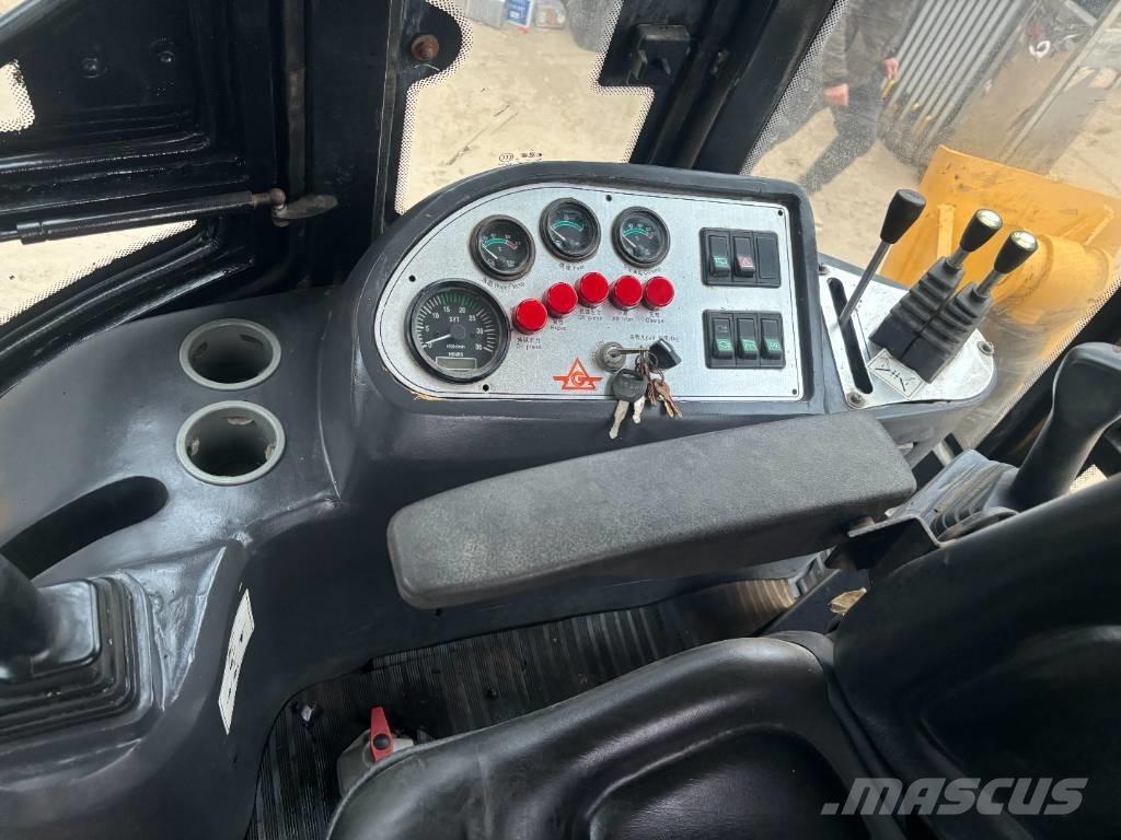 CAT 420 F Retrocargadoras