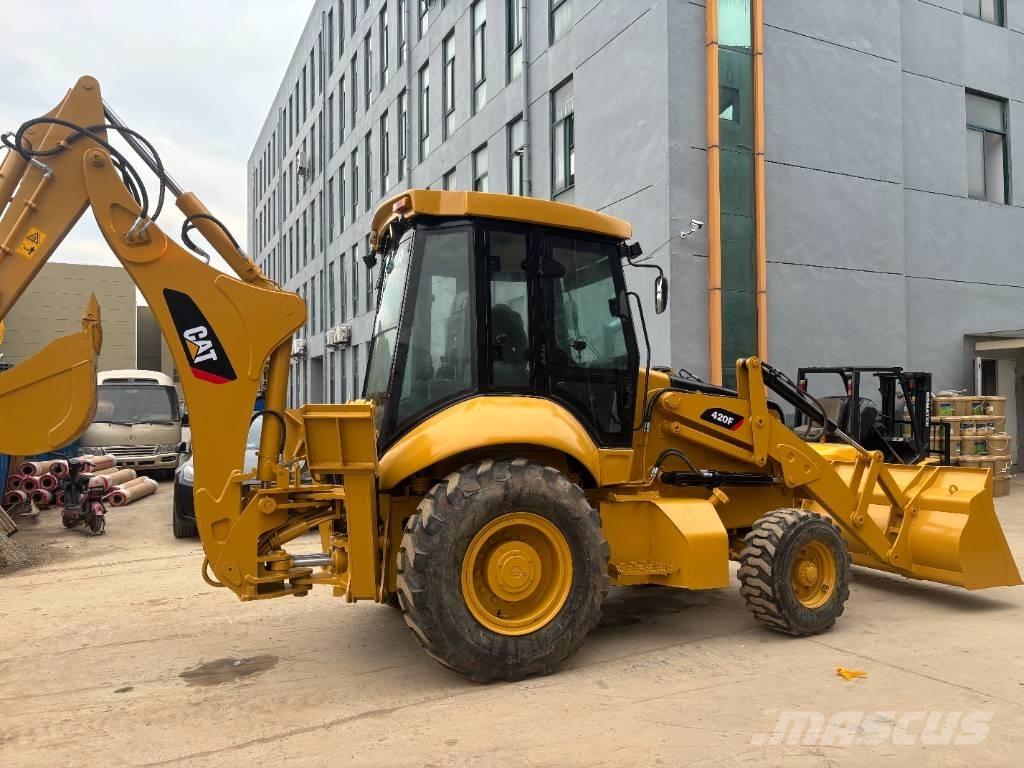 CAT 420 F Retrocargadoras