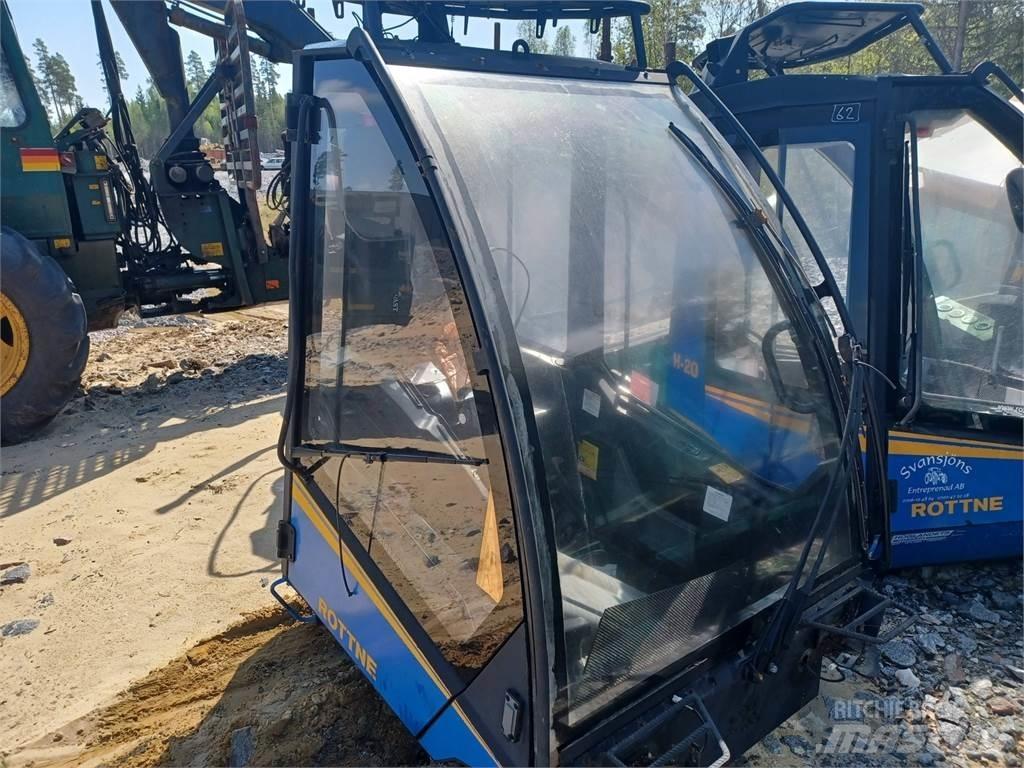 Rottne H14 Cabinas e interior