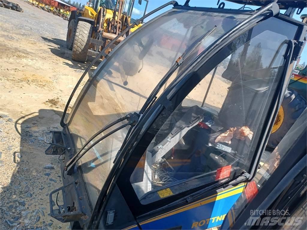 Rottne H14 Cabinas e interior