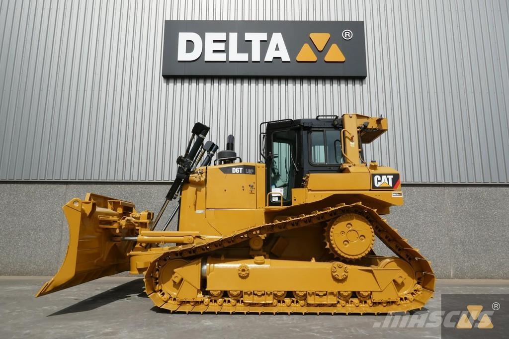 CAT D6T LGP Buldozer sobre oruga