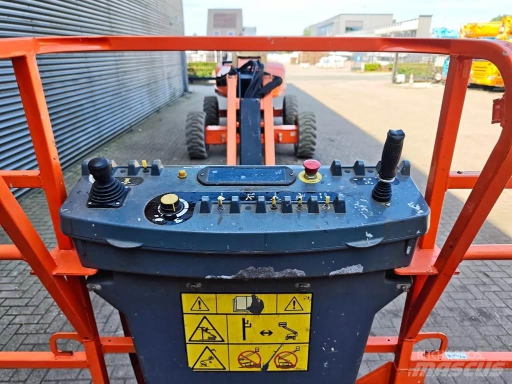 JLG E600 JP Plataforma de trabajo articulada