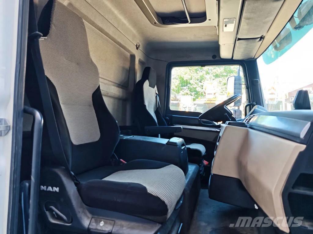 MAN TGL 8.220 4x2 Camiones chasis