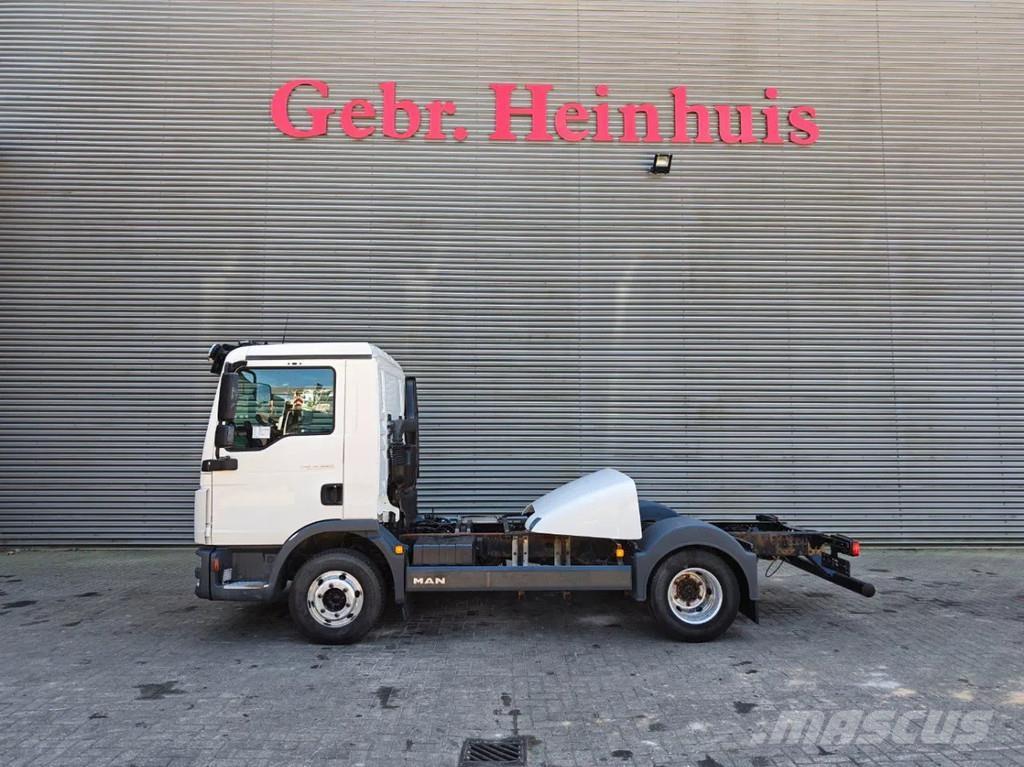 MAN TGL 8.220 4x2 Camiones chasis