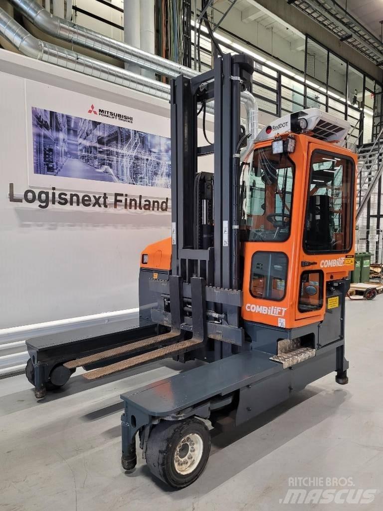 Combilift C 4000 4 vías o cuatro caminos