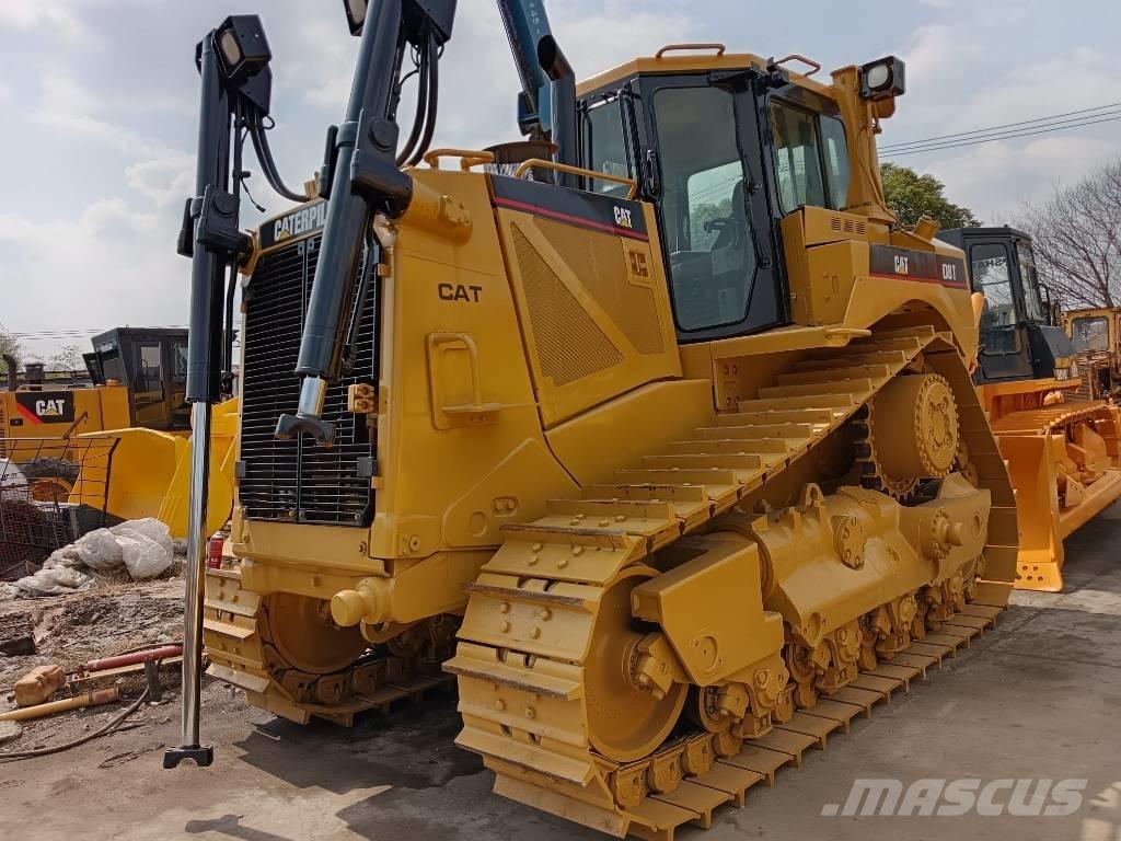 CAT D 8 T Buldozer sobre oruga