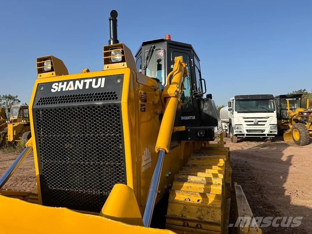 Shantui SD22 Buldozer sobre oruga
