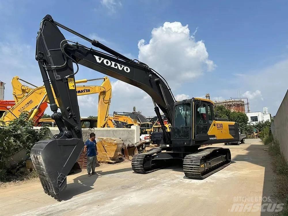 Volvo EC240D Excavadoras de cadenas