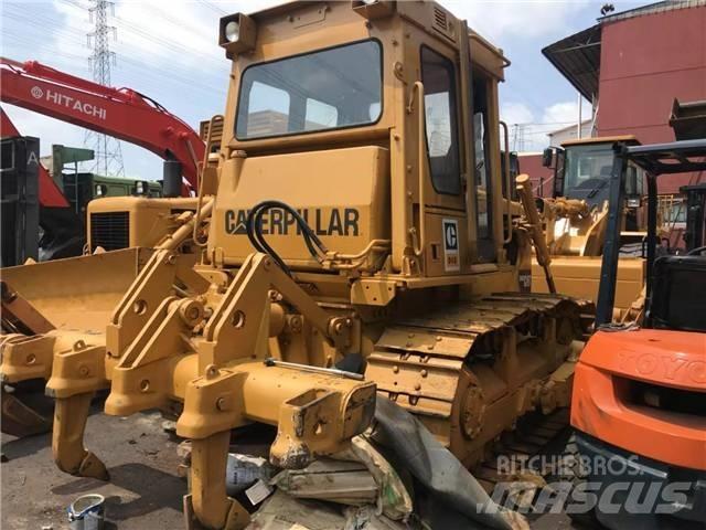 CAT D6D Buldozer sobre oruga