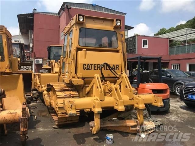 CAT D6D Buldozer sobre oruga