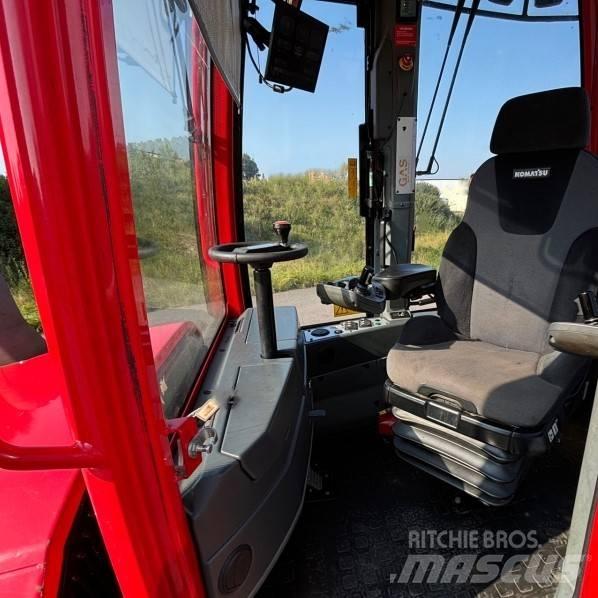Komatsu 855 Autocargadoras