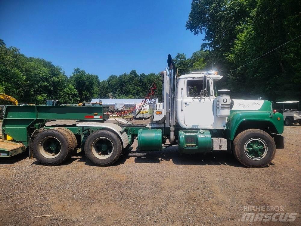 Mack R 688 ST Cabezas tractoras