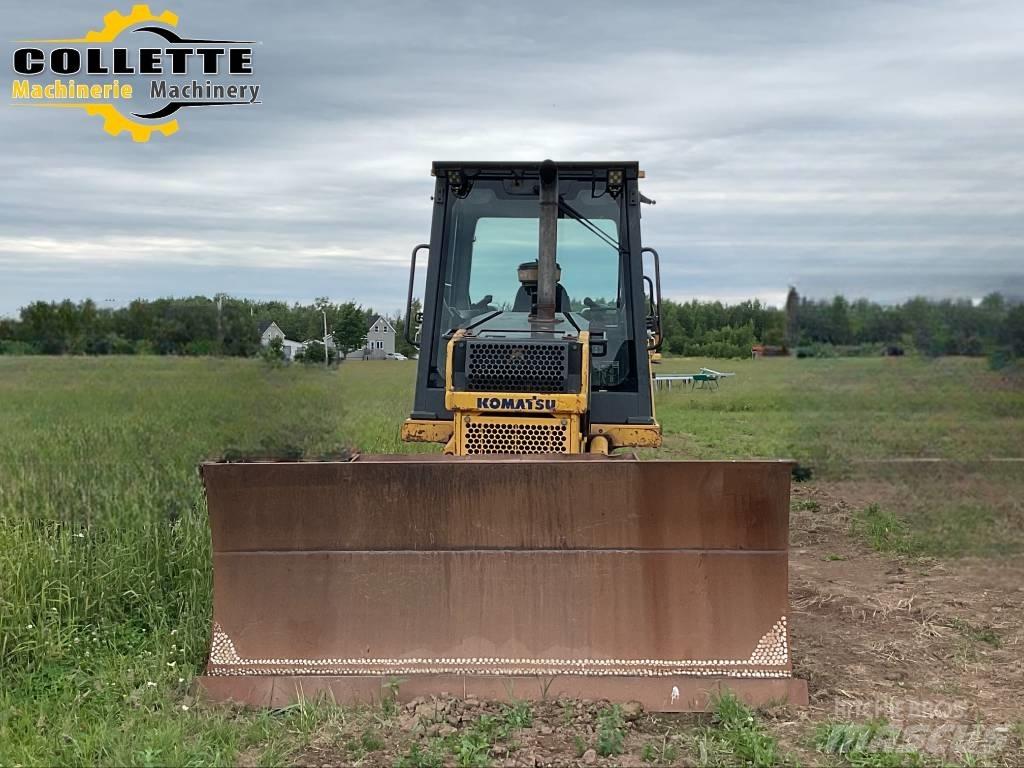 Komatsu D 39 EX-21 A Buldozer sobre oruga