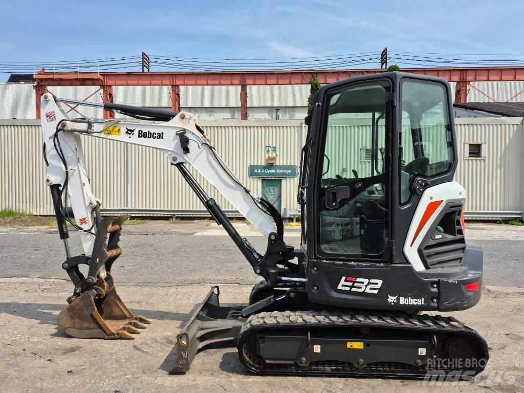 Bobcat E 32i Mini excavadoras < 7t