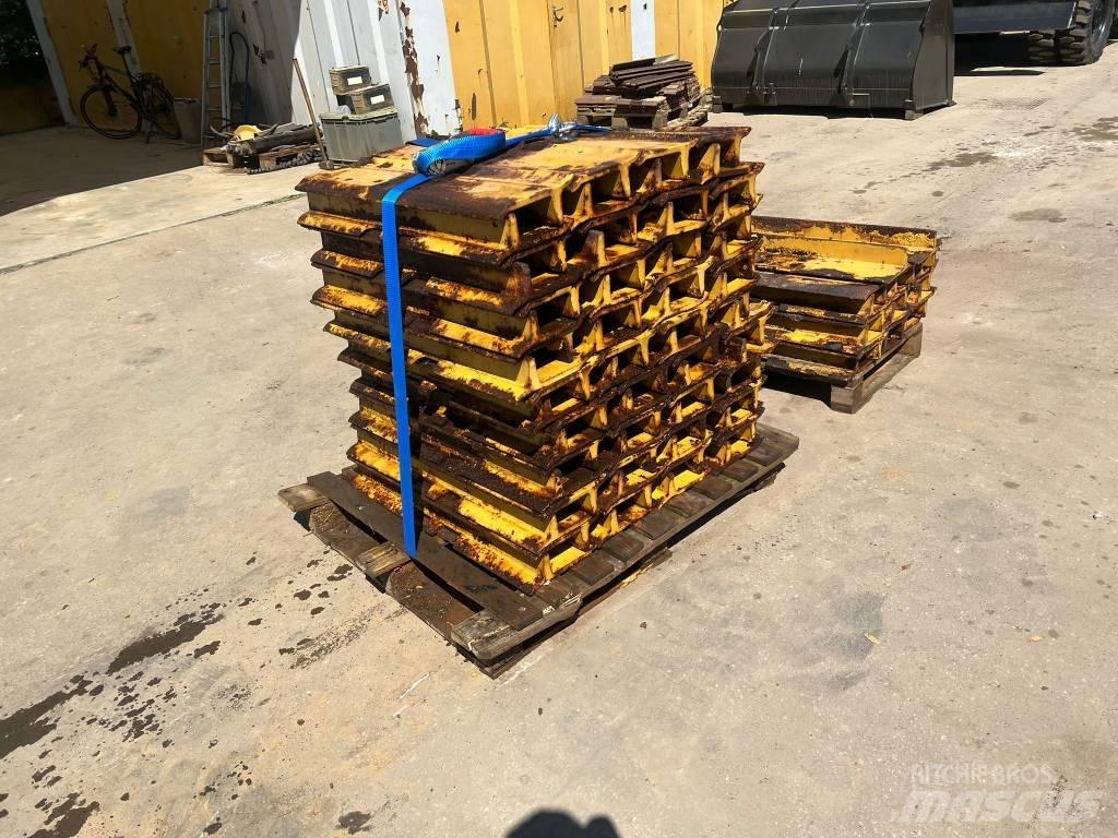 CAT D 6 Cadenas, orugas y chasis