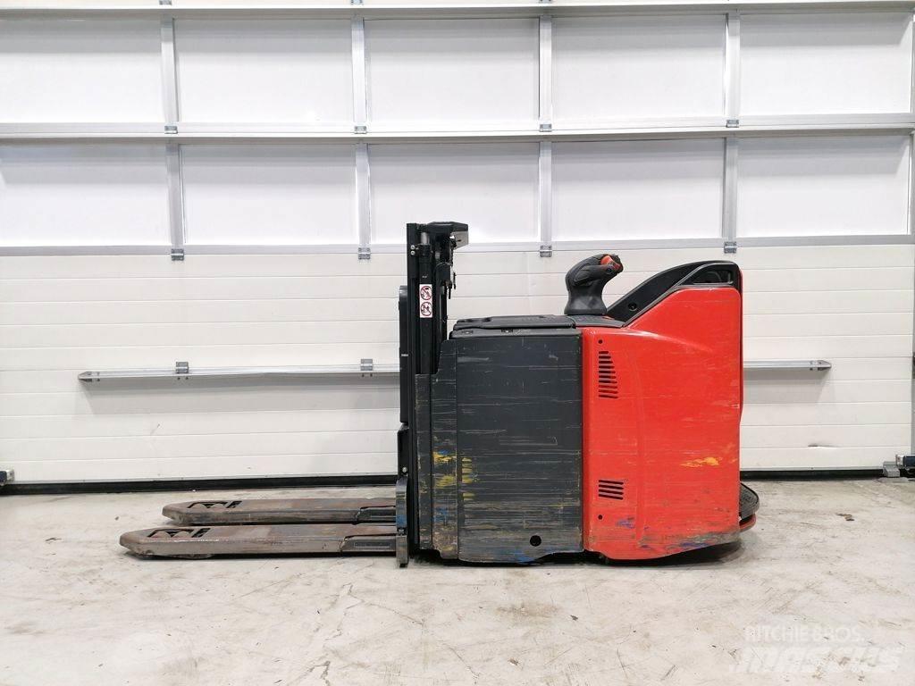 Linde D12 SP Apiladores eléctricos
