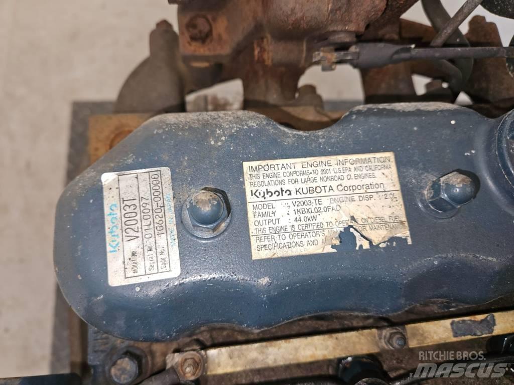 Kubota V 2003 T Motores
