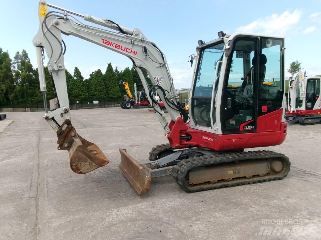 Takeuchi TB235-2 Mini excavadoras < 7t