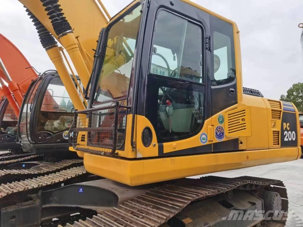 Komatsu PC 200-8 Excavadoras de cadenas
