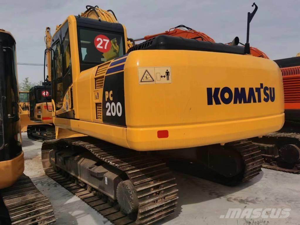 Komatsu PC 200-8 Excavadoras de cadenas